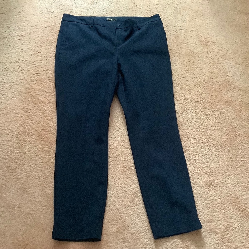 2 pcs Dalia dress pants & Alia Top